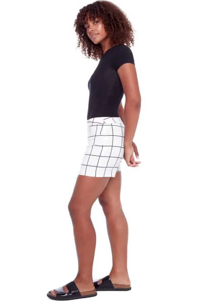 Lisa Teacup Shorts